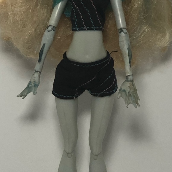 Monster High G1 Lagoona Blue Skull Shores - Picture 2 of 6